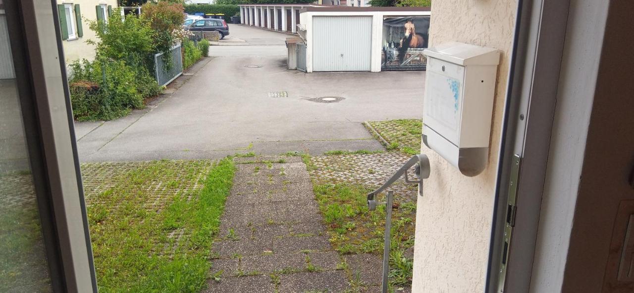 Grosses Zimmer Bad Küche Wohnzimmer Terasse Garten zentral ruhig Landsberg am Lech Exterior foto